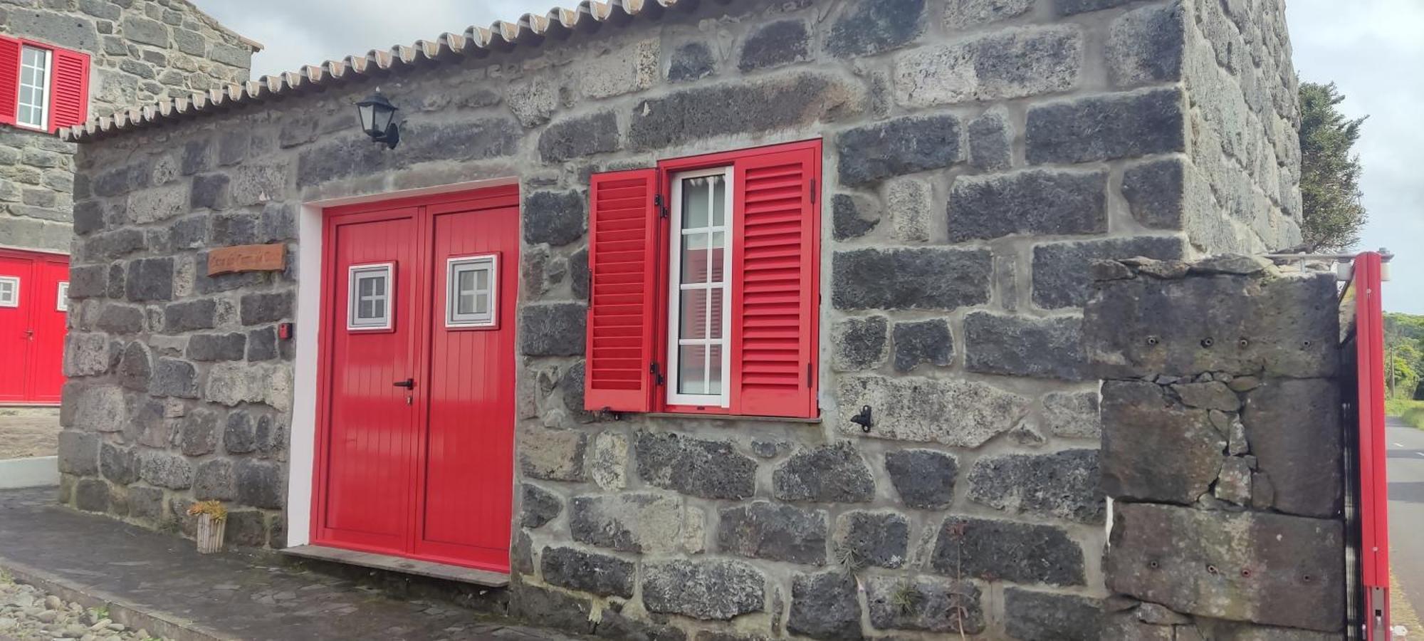 Casal Do Vulcao Guest House Capelo ภายนอก รูปภาพ