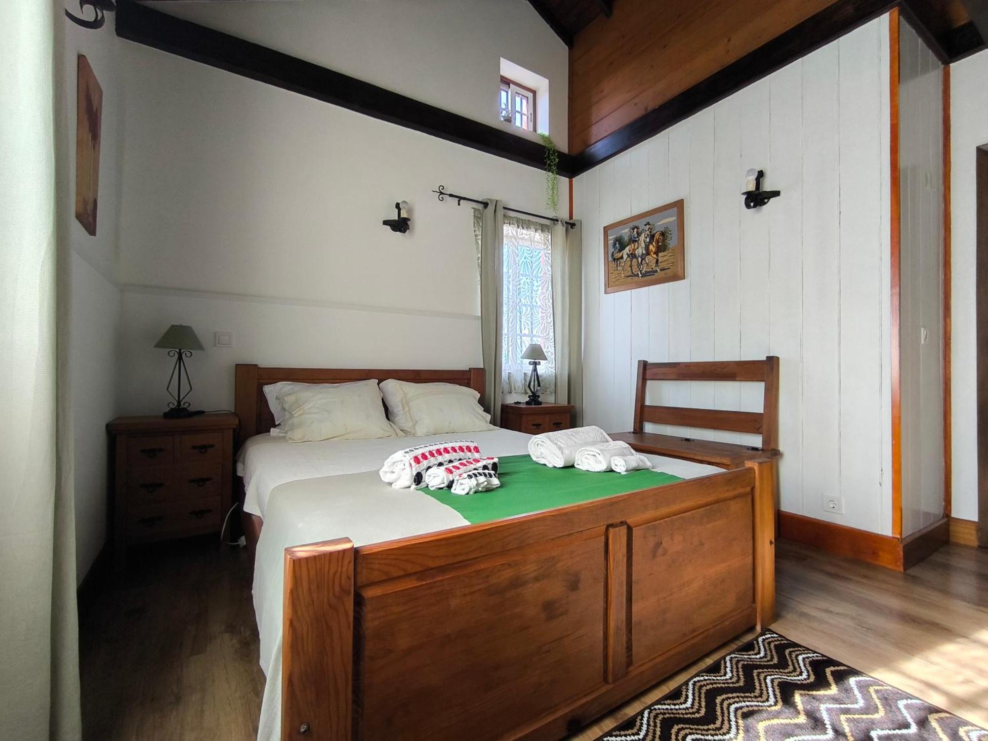Casal Do Vulcao Guest House Capelo ภายนอก รูปภาพ