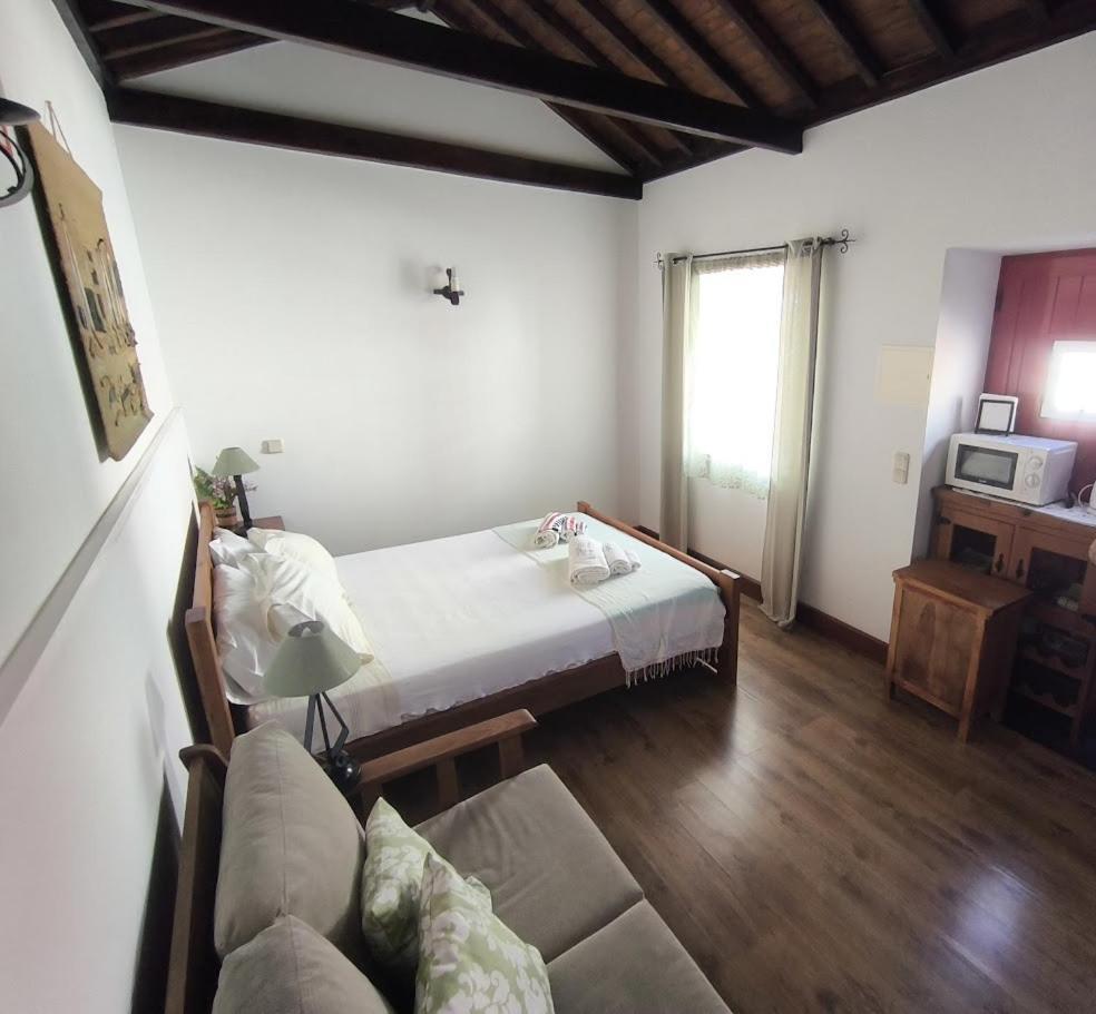 Casal Do Vulcao Guest House Capelo ภายนอก รูปภาพ