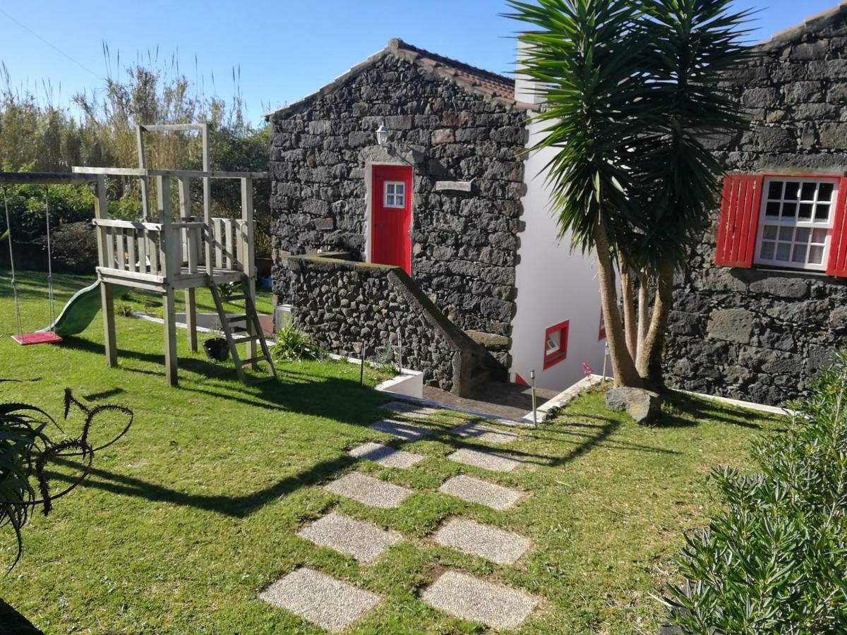 Casal Do Vulcao Guest House Capelo ภายนอก รูปภาพ