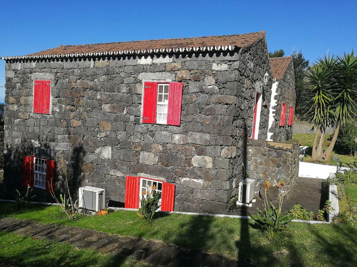 Casal Do Vulcao Guest House Capelo ภายนอก รูปภาพ