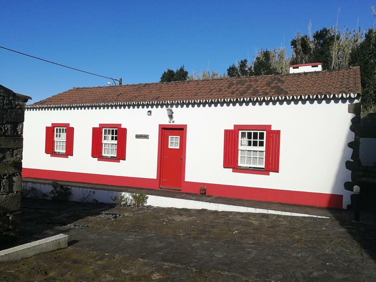 Casal Do Vulcao Guest House Capelo ภายนอก รูปภาพ